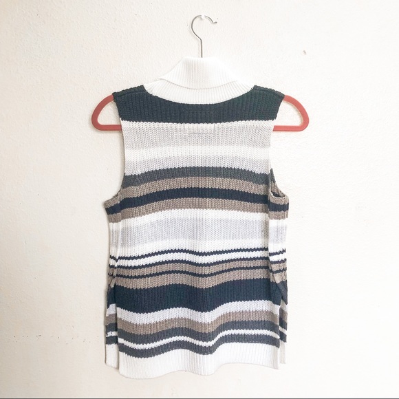 Like new! Abercrombie Striped Knit Sweater Tank - Size Small - Picture 6 of 9